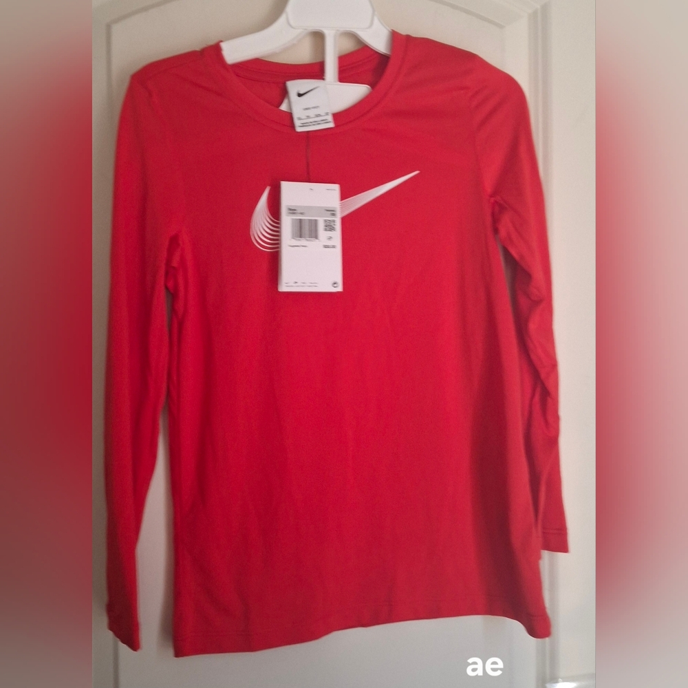 Nike‎ Red Long Sleeve Kids Tee